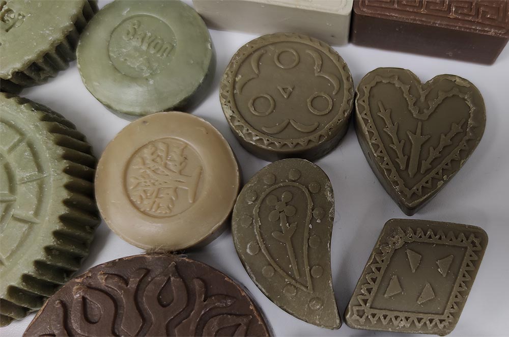 savon-artisanal-rond et coeur